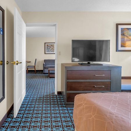 Hotel Wingate by Wyndham Schaumburg Zimmer foto