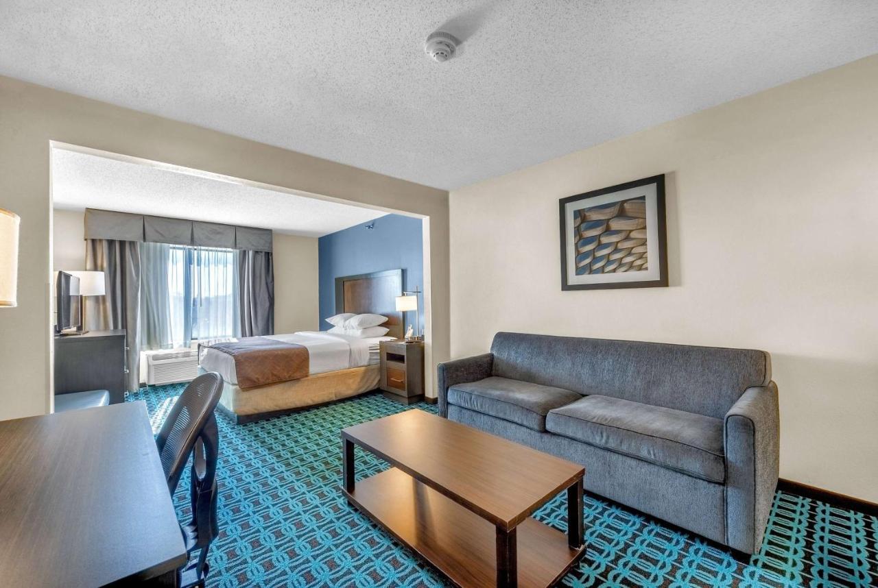 Hotel Wingate by Wyndham Schaumburg Exterior foto