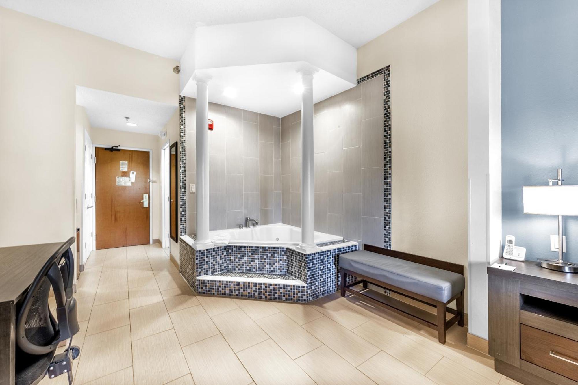 Hotel Wingate by Wyndham Schaumburg Zimmer foto
